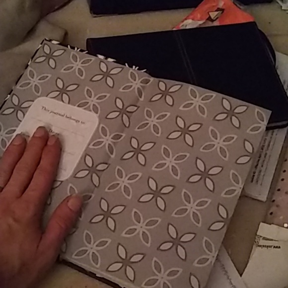 YOUR HEART GODS LOVE JOURNAL w/daily/page passages - Picture 2 of 7